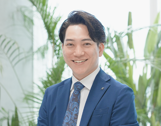 執行役員/営業本部長 岡田 航希
